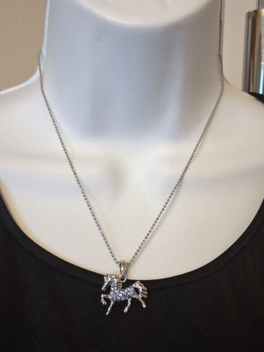 Vintage Artistic Horse Pendant Blue Austrian Crystal Silver-Plated Necklace - Picture 8 of 9